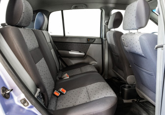 Подержанный автомобиль Hyundai Getz 2003 года (15 фото)