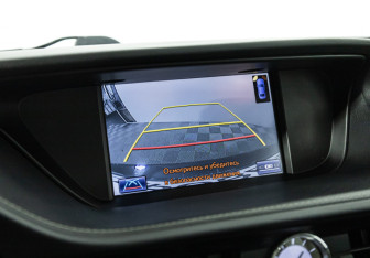 Подержанный автомобиль Lexus ES 2013 года (17 фото)