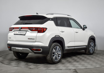 Подержанный автомобиль Changan CS35PLUS 2020 года (5 фото)