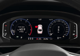 Подержанный автомобиль Volkswagen Passat Sedan 2023 года (18 фото)