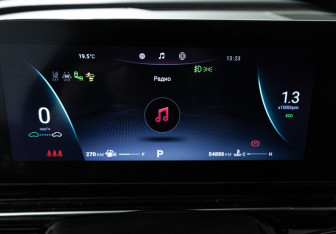 Подержанный автомобиль Omoda C5 2023 года (12 фото)