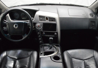 Подержанный автомобиль SsangYong Kyron 2010 года (14 фото)