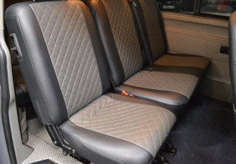 Подержанный автомобиль Volkswagen Caravelle 2012 года (10 фото)