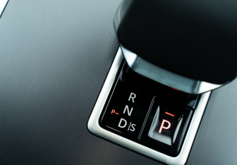 Новый Land Rover Range Rover Velar 2025 (18 фото)