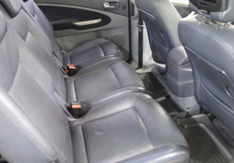 Подержанный автомобиль Ford Galaxy 2006 года (13 фото)