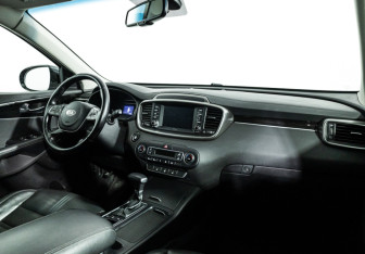 Подержанный автомобиль Kia Sorento 2019 года (9 фото)