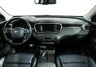 Подержанный автомобиль Kia Sorento 2020 года (13 фото)