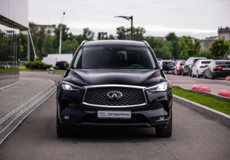 Подержанный автомобиль Infiniti QX50 2018 года (4 фото)