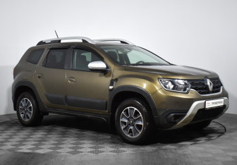 Подержанный автомобиль Renault Duster 2022 года (3 фото)