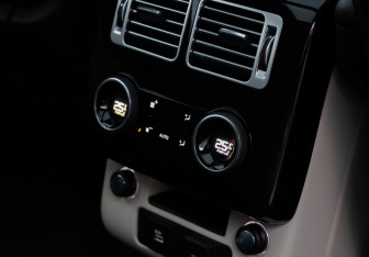 Подержанный автомобиль Land Rover Range Rover 2020 года (29 фото)