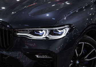 Подержанный автомобиль BMW X7 2020 года (3 фото)