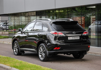 Подержанный автомобиль Lexus RX 2014 года (8 фото)