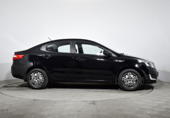 Подержанный автомобиль Kia Rio Sedan 2012 года (4 фото)