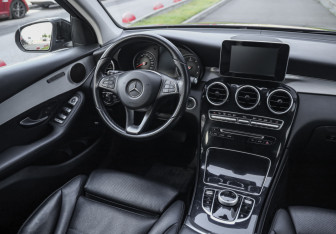Подержанный автомобиль Mercedes-Benz GLC Coupe 2015 года (10 фото)