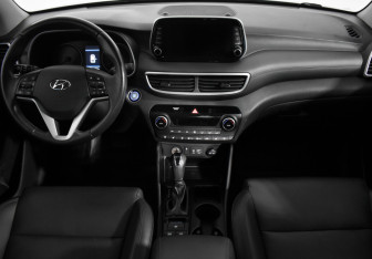 Подержанный автомобиль Hyundai Tucson 2019 года (15 фото)