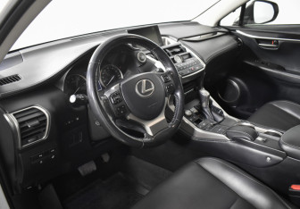 Подержанный автомобиль Lexus NX 2016 года (9 фото)