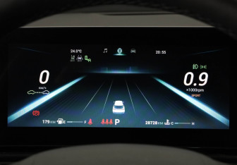 Подержанный автомобиль Omoda C5 2023 года (12 фото)