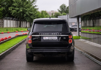 Подержанный автомобиль Land Rover Range Rover 2018 года (7 фото)