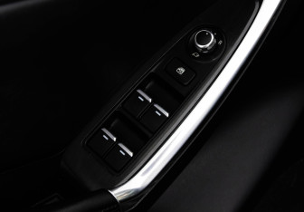 Подержанный автомобиль Mazda CX-5 2016 года (24 фото)