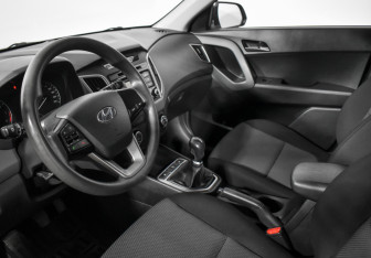 Подержанный автомобиль Hyundai Creta 2019 года (9 фото)