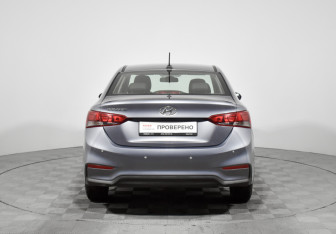 Подержанный автомобиль Hyundai Solaris Sedan 2017 года (6 фото)