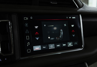 Подержанный автомобиль GMC Yukon 2022 года (34 фото)