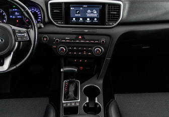 Подержанный автомобиль Kia Sportage 2019 года (12 фото)