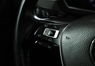 Подержанный автомобиль Volkswagen Tiguan 2017 года (22 фото)