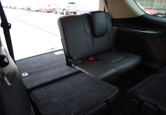 Подержанный автомобиль Infiniti QX80 2017 года (36 фото)