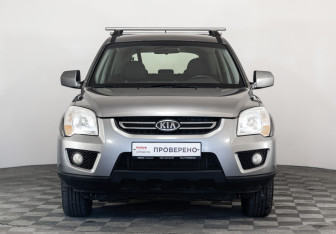 Подержанный автомобиль Kia Sportage 2009 года (2 фото)