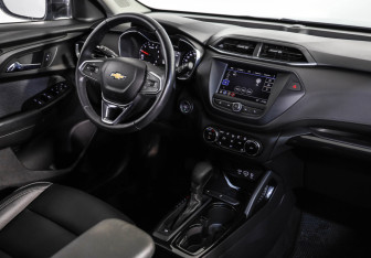 Подержанный автомобиль Chevrolet TrailBlazer 2021 года (9 фото)