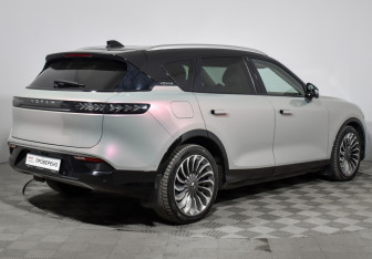 Подержанный автомобиль Voyah Free 2023 года (5 фото)