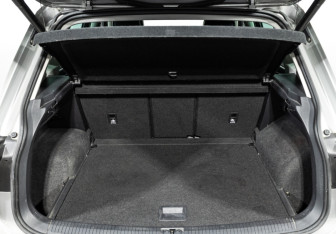 Подержанный автомобиль Volkswagen Tiguan 2018 года (20 фото)