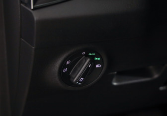 Подержанный автомобиль Skoda Karoq 2021 года (18 фото)