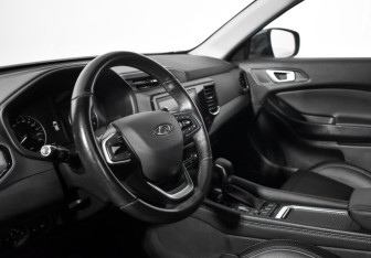 Подержанный автомобиль Chery Tiggo 4 2021 года (9 фото)