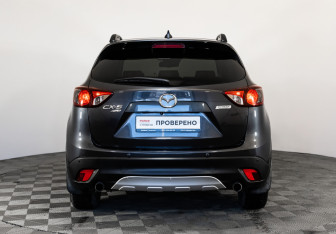 Подержанный автомобиль Mazda CX-5 2015 года (6 фото)