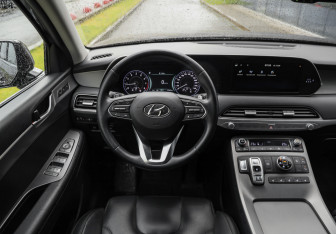 Подержанный автомобиль Hyundai Palisade 2021 года (14 фото)