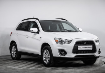 Подержанный автомобиль Mitsubishi ASX 2013 года (3 фото)