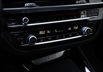Подержанный автомобиль BMW X3 2019 года (21 фото)
