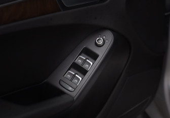 Подержанный автомобиль Audi A4 allroad 2012 года (20 фото)