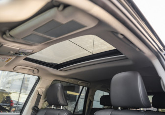 Подержанный автомобиль Toyota Land Cruiser Prado 2018 года (27 фото)