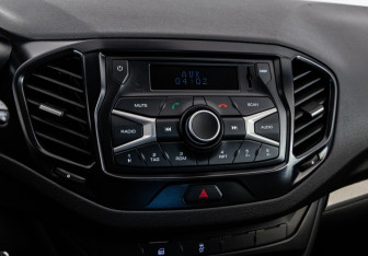 Подержанный автомобиль LADA (ВАЗ) Vesta Sedan 2019 года (15 фото)