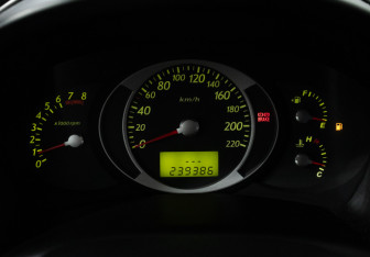 Подержанный автомобиль Hyundai Tucson 2008 года (12 фото)