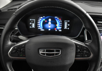 Подержанный автомобиль Geely Atlas Pro 2023 года (19 фото)