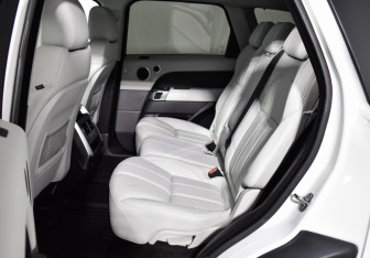 Подержанный автомобиль Land Rover Range Rover Sport 2016 года (10 фото)