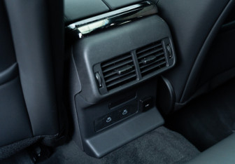 Новый Land Rover Range Rover Velar 2025 (15 фото)