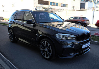 Подержанный автомобиль BMW X5 2014 года (3 фото)