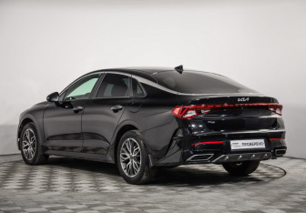 Подержанный автомобиль Kia K5 2021 года (7 фото)