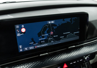 Подержанный автомобиль Kia Carnival 2021 года (22 фото)