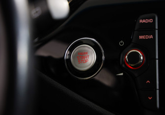 Подержанный автомобиль Kia Ceed Wagon 2017 года (17 фото)